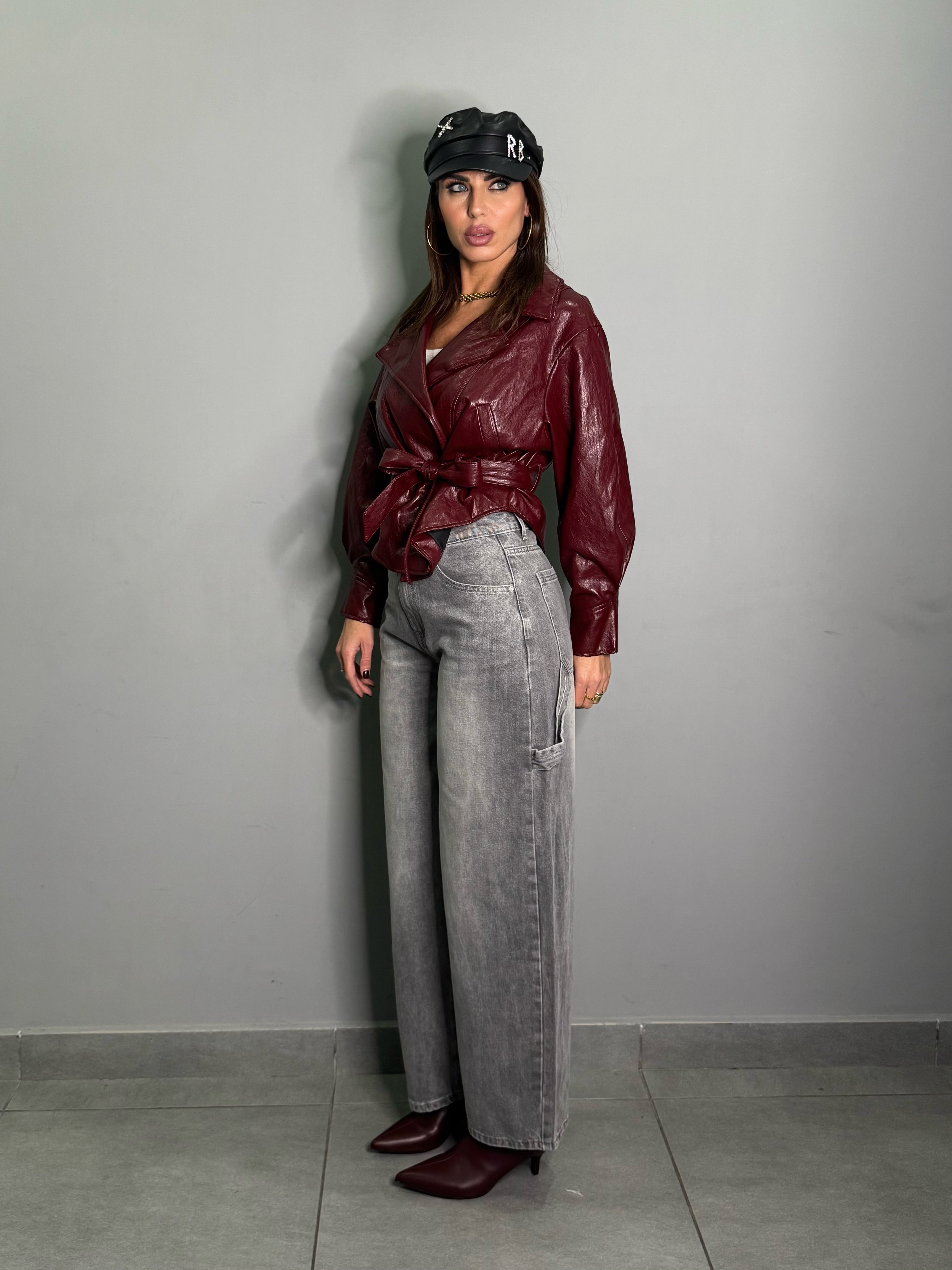 Carpenter light grey